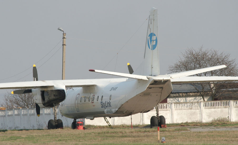 AN-26 Skylink Arabia ER-AVB Bild KIV-1063